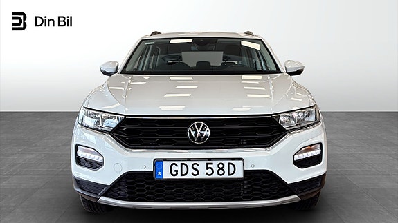 Volkswagen T-Roc 4 of 12
