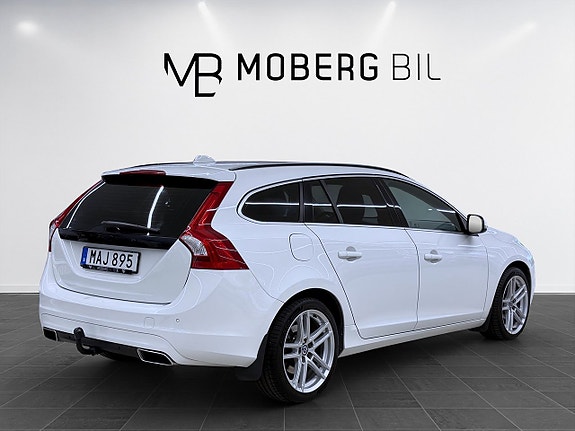 Volvo V60 4 of 5