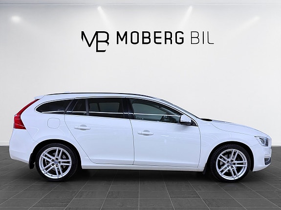 Volvo V60 3 of 5