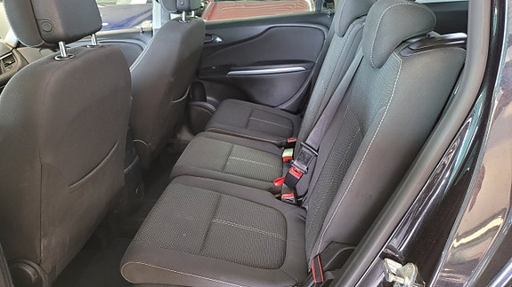 Opel Zafira Tourer 11 of 12