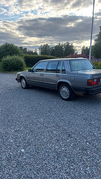 Volvo 760 6 of 15