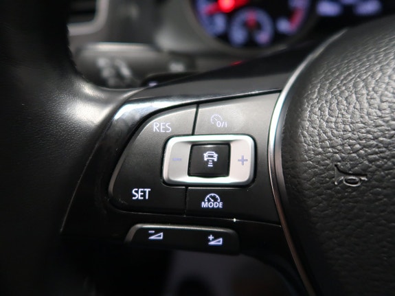 Volkswagen Golf Alltrack 29 of 30