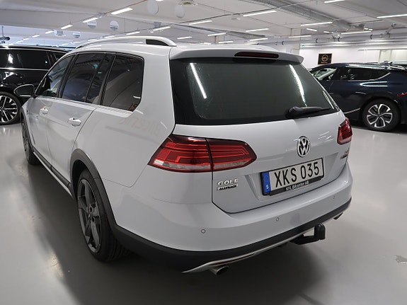 Volkswagen Golf Alltrack 8 of 30