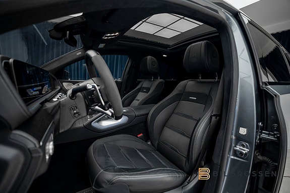 Mercedes-Benz GLE53 17 of 24