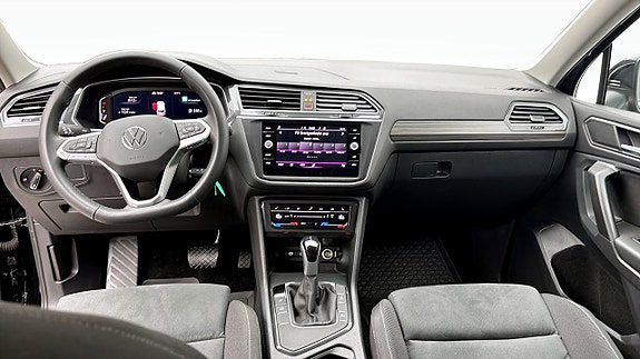 Volkswagen Tiguan Allspace 10 of 12