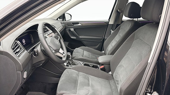 Volkswagen Tiguan Allspace 8 of 12