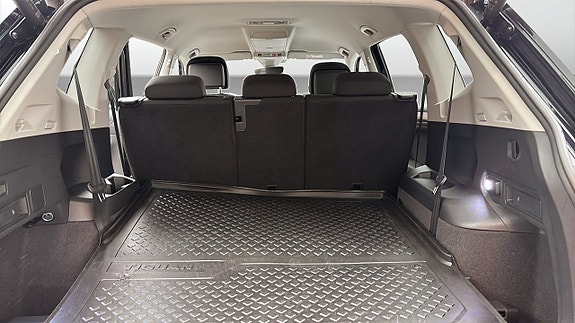 Volkswagen Tiguan Allspace 12 of 12