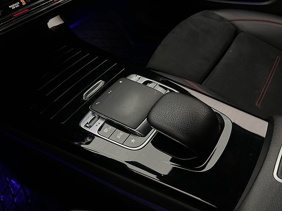 Mercedes-Benz A200 25 of 30