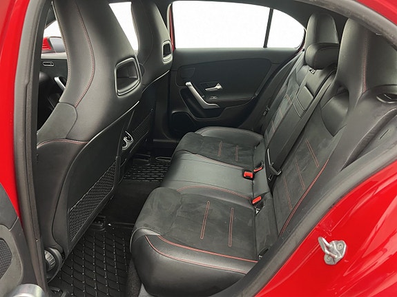 Mercedes-Benz A200 28 of 30