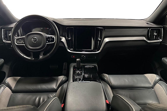 Volvo V60 12 of 30