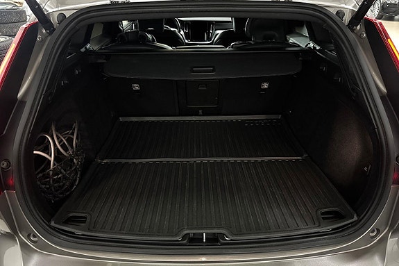 Volvo V60 10 of 30