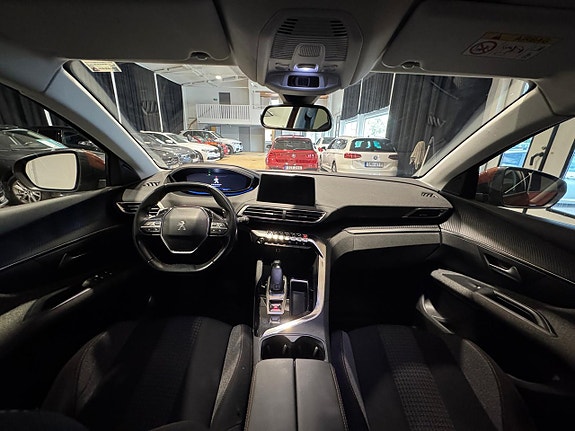 Peugeot 3008 8 of 17