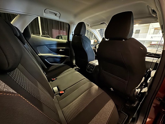 Peugeot 3008 7 of 17