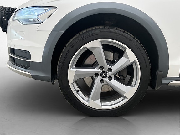 Audi A6 allroad 28 of 30
