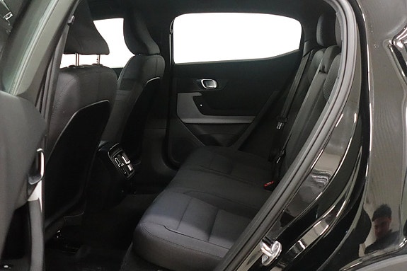 Polestar 2 5 of 21