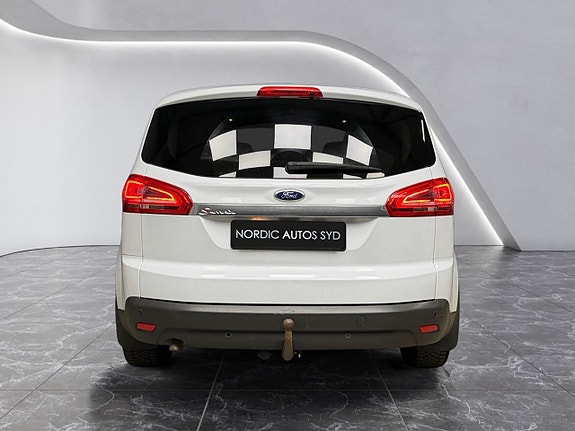 Ford S-MAX 4 of 5