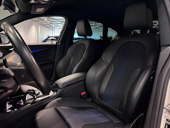 BMW 218i 18 of 25