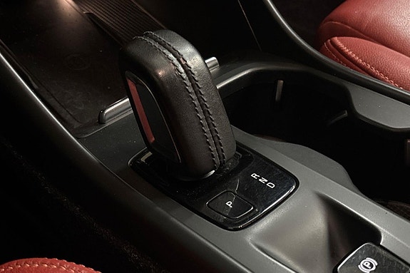 Volvo XC40 24 of 30