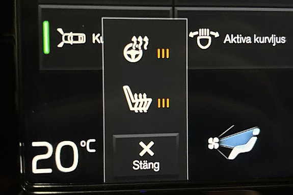 Volvo XC40 23 of 30