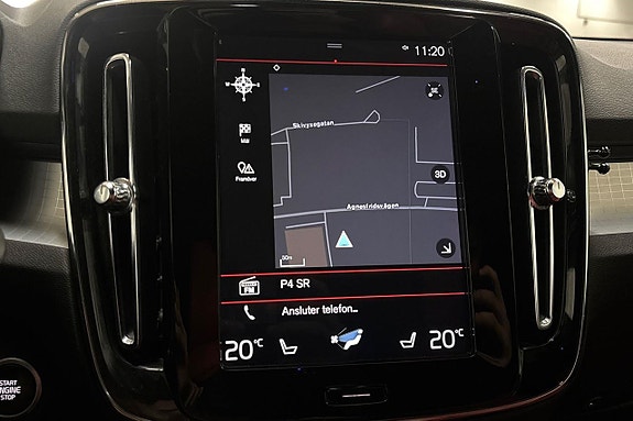 Volvo XC40 18 of 30