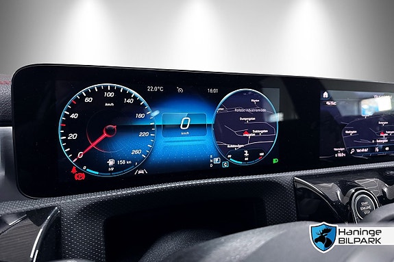 Mercedes-Benz CLA200 22 of 24