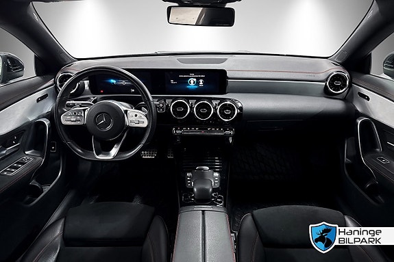 Mercedes-Benz CLA200 14 of 24