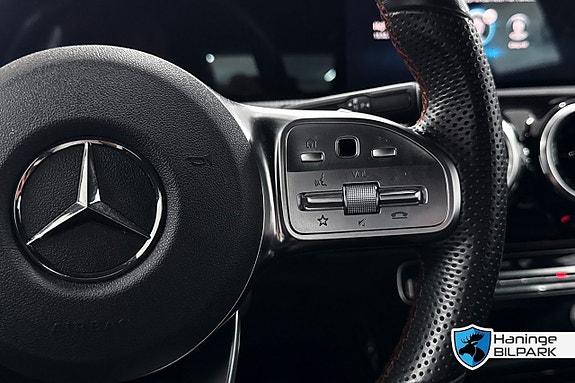 Mercedes-Benz CLA200 16 of 24