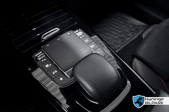 Mercedes-Benz CLA200 19 of 24