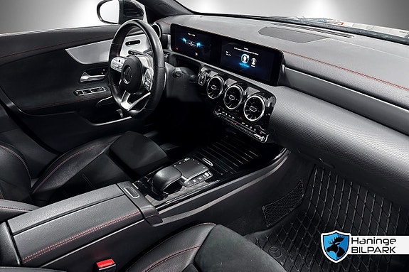 Mercedes-Benz CLA200 13 of 24