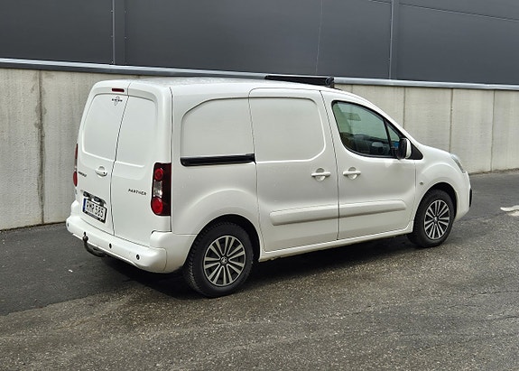 Peugeot Partner 3 of 5