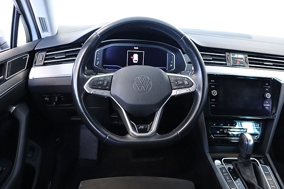 Volkswagen Passat 8 of 19
