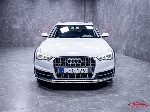 Audi A6 allroad 2 of 5