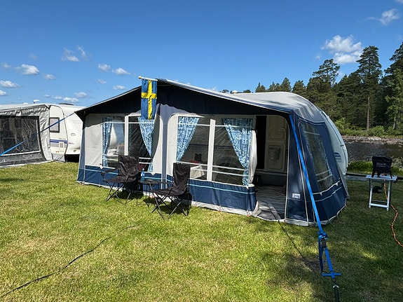 Adria Adora 512 UL. 2 of 14