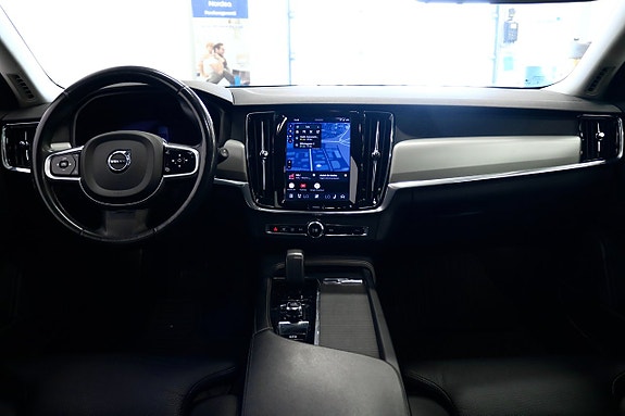 Volvo V90 10 of 27