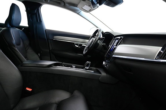 Volvo V90 8 of 27