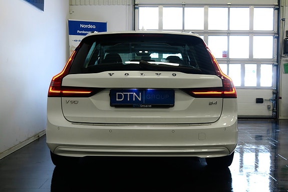 Volvo V90 4 of 5