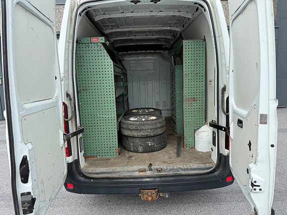 Renault Master 9 of 9