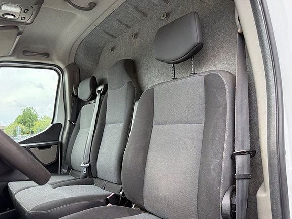 Renault Master 8 of 9