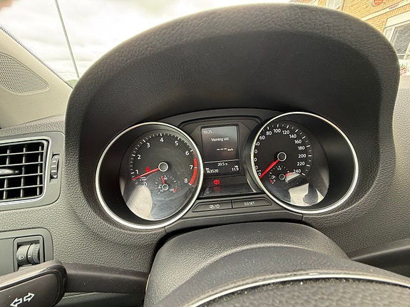 Volkswagen Polo 8 of 9