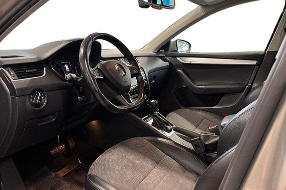 Skoda Octavia 13 of 29
