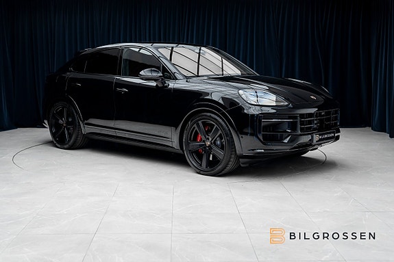 Porsche Cayenne 7 of 23