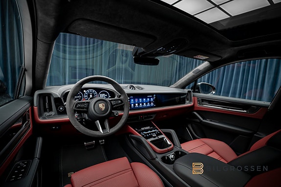 Porsche Cayenne 13 of 23