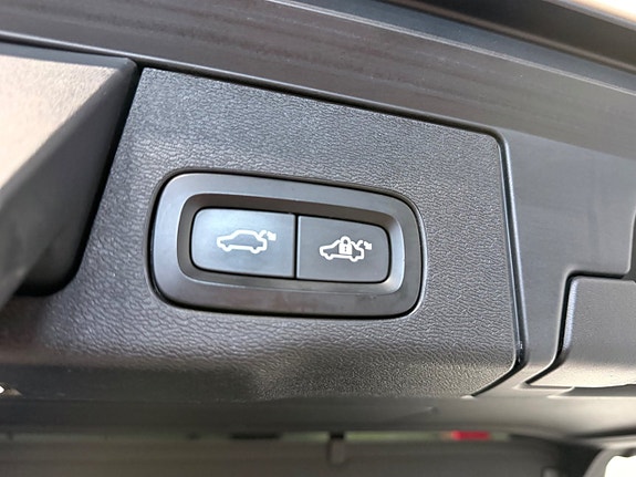 Volvo XC60 18 of 21
