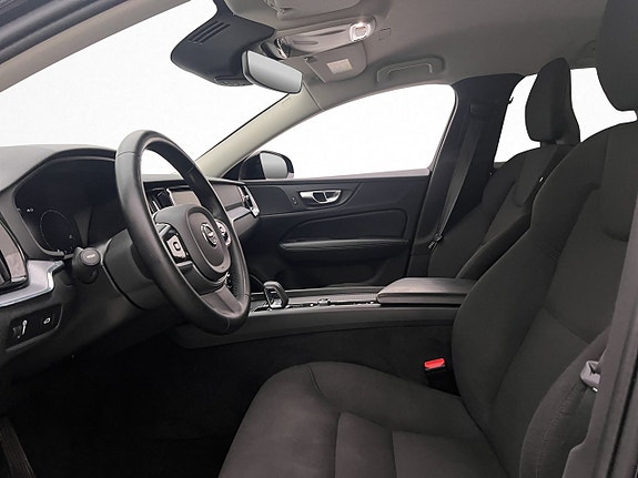 Volvo V60 Cross Country 10 of 30