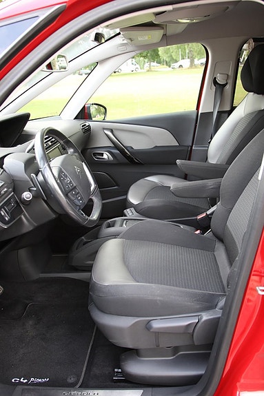 Citroen C4 Picasso 7 of 9