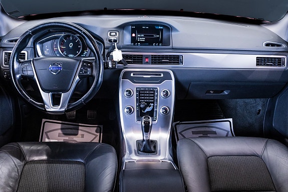 Volvo V70 11 of 19