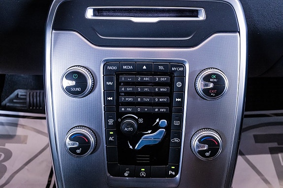 Volvo V70 17 of 19