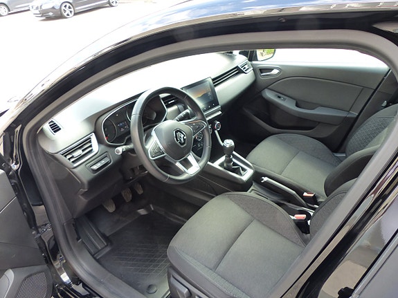 Renault Clio 4 of 24