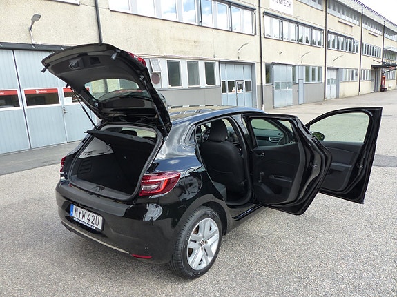 Renault Clio 16 of 24