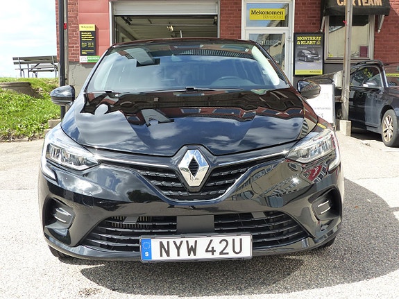 Renault Clio 23 of 24